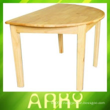 Table en bois de maternelle